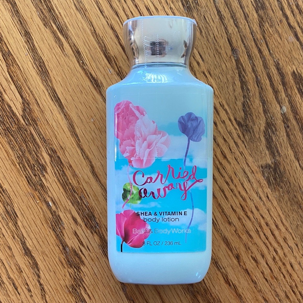Bath & Body Works Carried Away Shea & Vitamin E Body Lotion - Blue and Pink